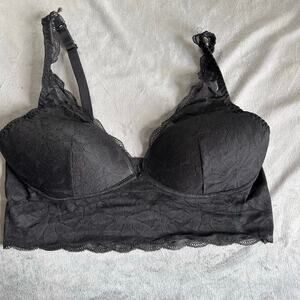 PINK Victoria's Secret Black Lace Bralette size Large wireless